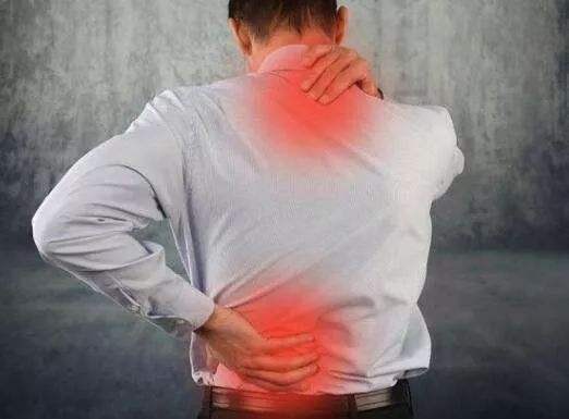 强直性脊柱炎导致多年腰背部疼痛，SVF治疗后不再复发