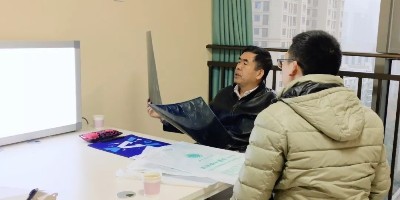 张仲文教授、鲁周同教授莅临首颐堂腿友之家