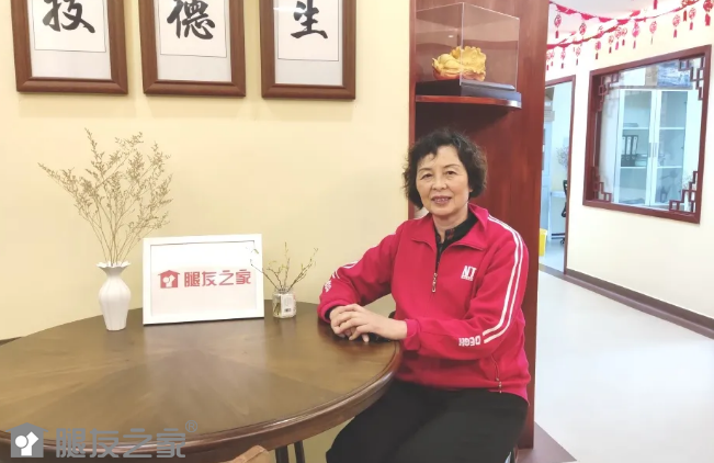 63岁患者半月板韧带软骨损伤坐轮椅，腿友之家肌骨损伤介入治疗重新站起来！